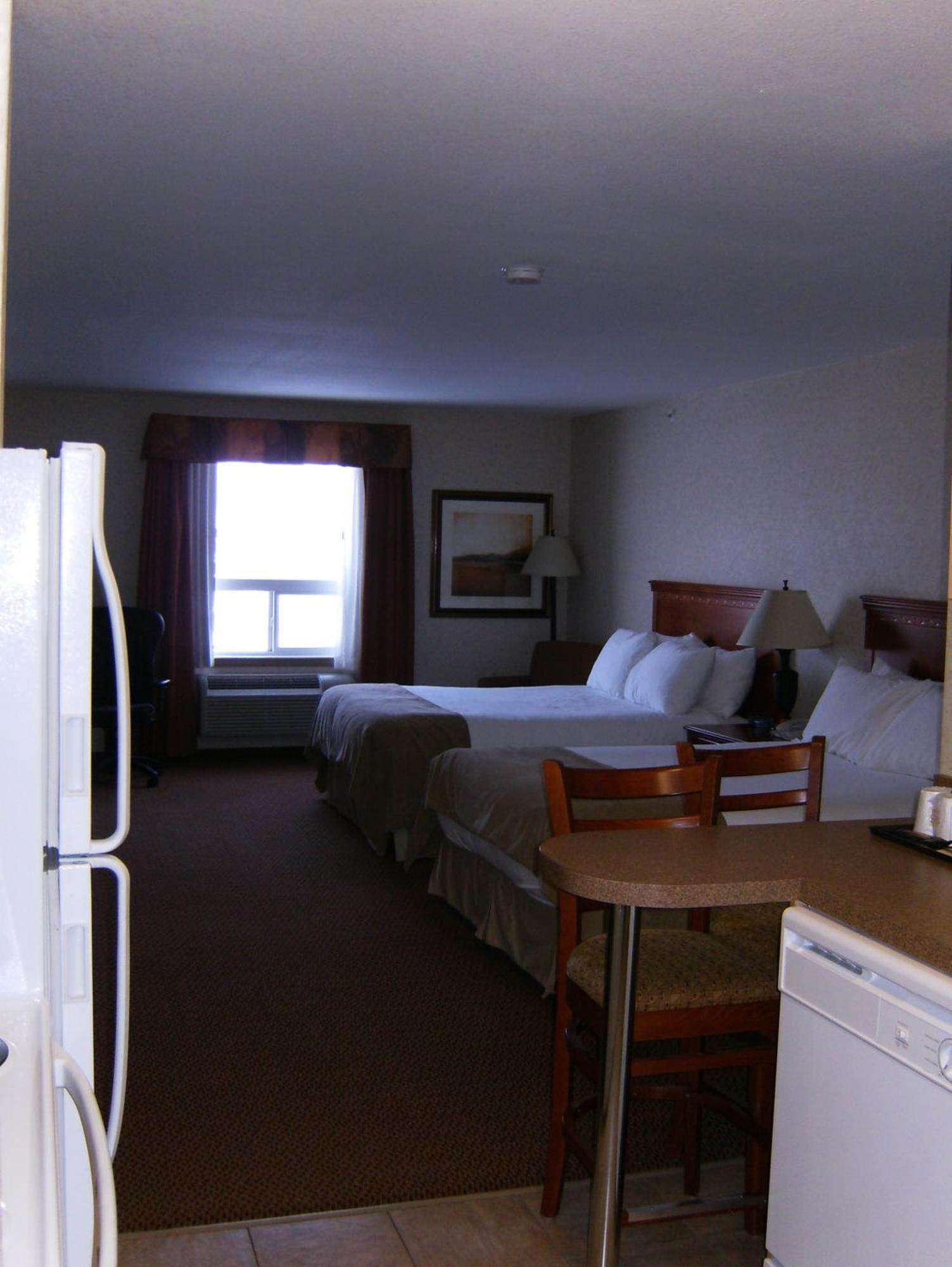 Super 8 By Wyndham Grande Prairie Hotel Luaran gambar